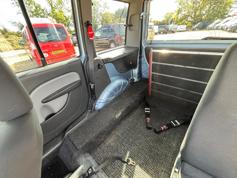 FIAT DOBLO WHEELCHAIR ACCESSIBLE VEHICLE WAV 1.4 Doblo 1.4 Dynamic 2011