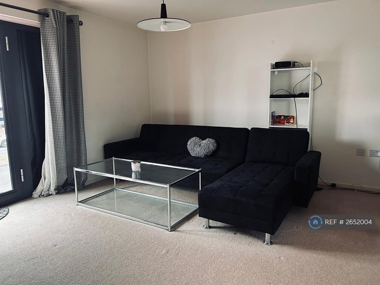 2 bedroom flat in Countess Way, Broughton, Milton Keynes, MK10 (2 bed) (#2652004)