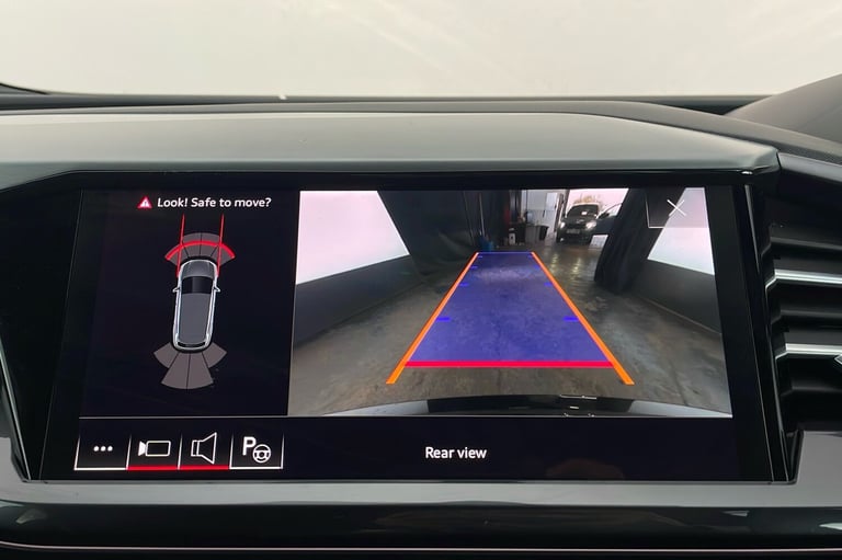  Audi Q4 E Tron 35 S Line Suv 5dr Electric Auto 55kwh 170 Ps Electric