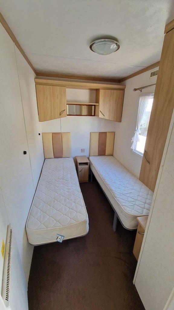 Carnaby Henley 34x12ft 2009 3 Bed | Static Caravan