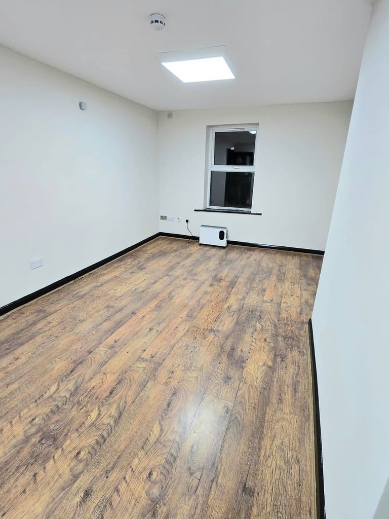 Desk Space to rent, New Road, Whitechapel, E1