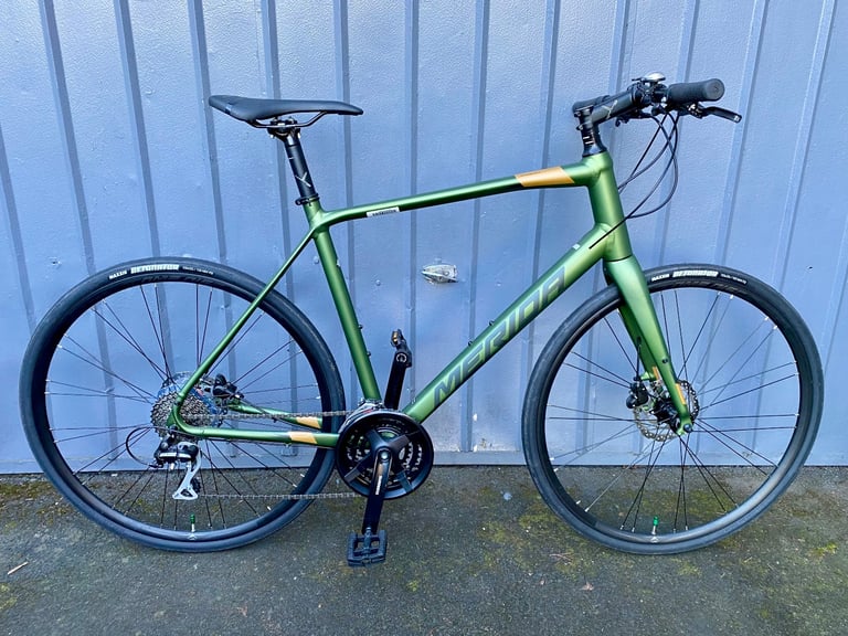 Flat bar road bike Gumtree