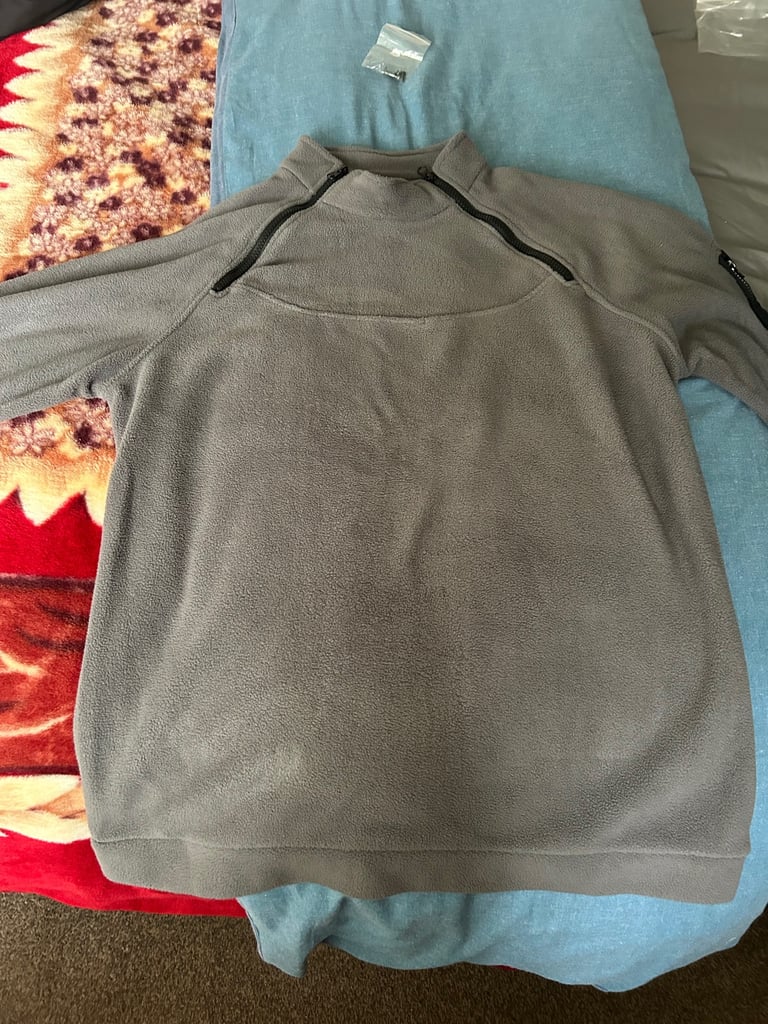 image for Men’s Grey sweater