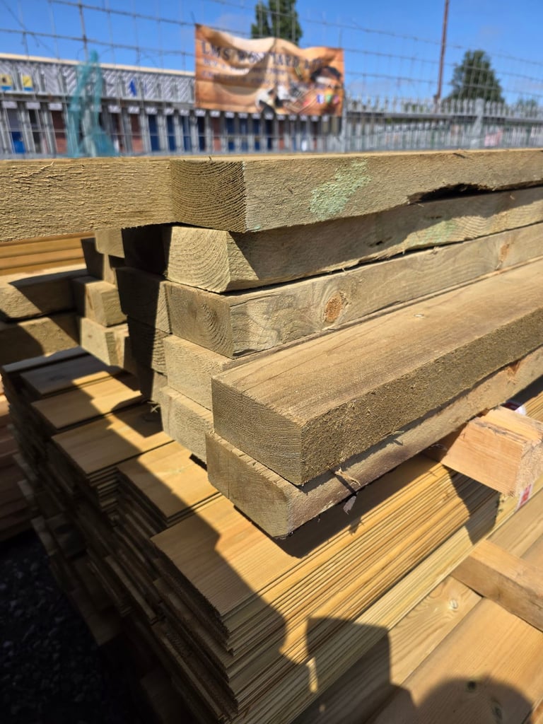  TIMBER JOISTS & DECKING BOARDS