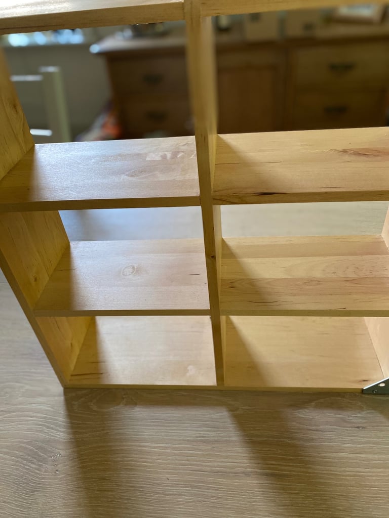 Open shelf units