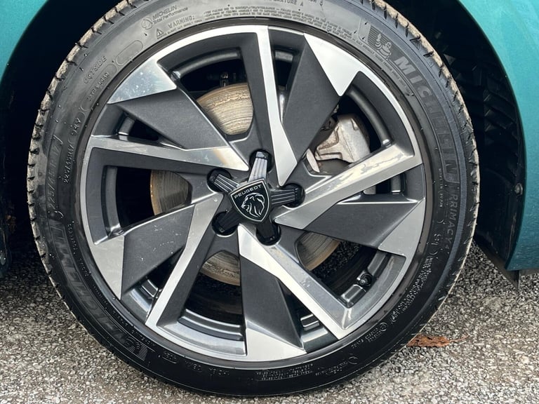 2024 Peugeot 308 SW 1.2 PureTech Allure Estate 5dr Petrol EAT Euro 6 (s/s) (130 ps) ESTATE Petrol...