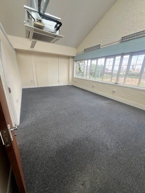 Office to rent in Walthamstow - B4
