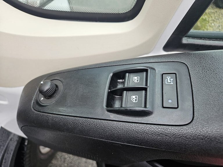2021 Peugeot Boxer BlueHDi 335 Professional L3H2 Euro 6 140ps Panel Van Diesel Manual