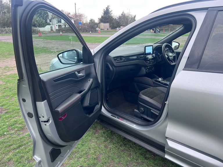 2023 Ford Kuga 2.5 EcoBoost Duratec 14.4kWh ST-Line X SUV 5dr Petrol Plug-in