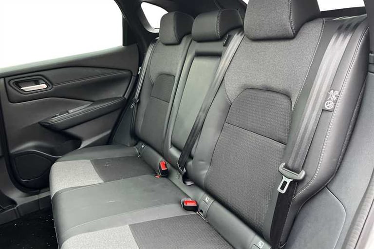 2024 Nissan Qashqai 1.3 DIG-T MH N-CONNECTA [GLASS ROOF] 5DR Hatchback Petrol Manual