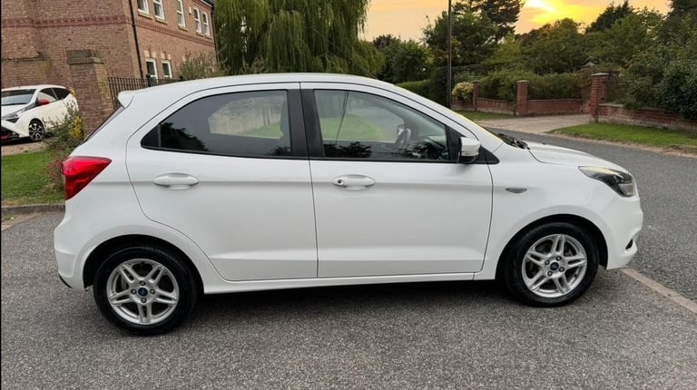 2017(67) FORD KA+ 1.2 ZETEC FULL MOT RUNS/DRIVES GREAT JUST SERVICED LOVELY CAR!