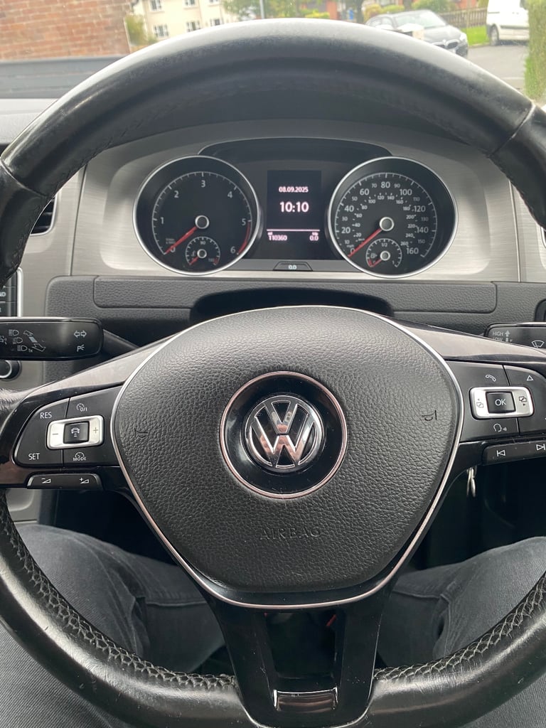 2015 Volkswagen Golf Match *Damage Repairable*