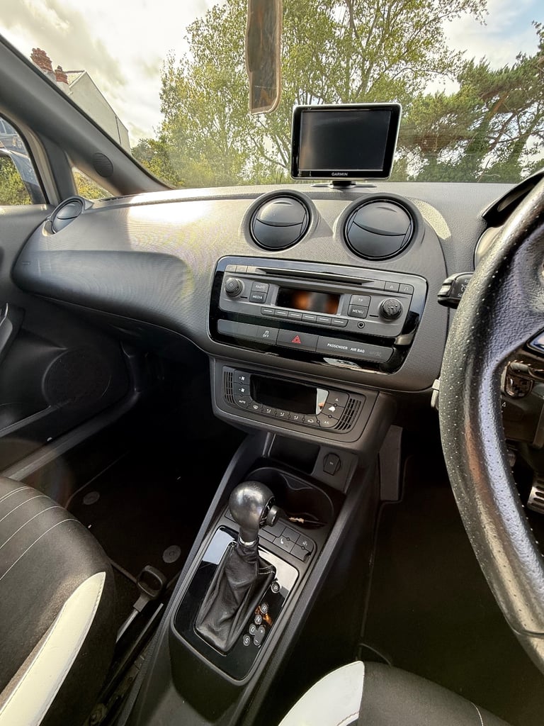 Seat, IBIZA, Hatchback, 2013, Semi-Auto, 1390 (cc), 3 doors