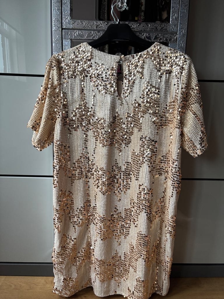 Price drop. Pink boutique dress