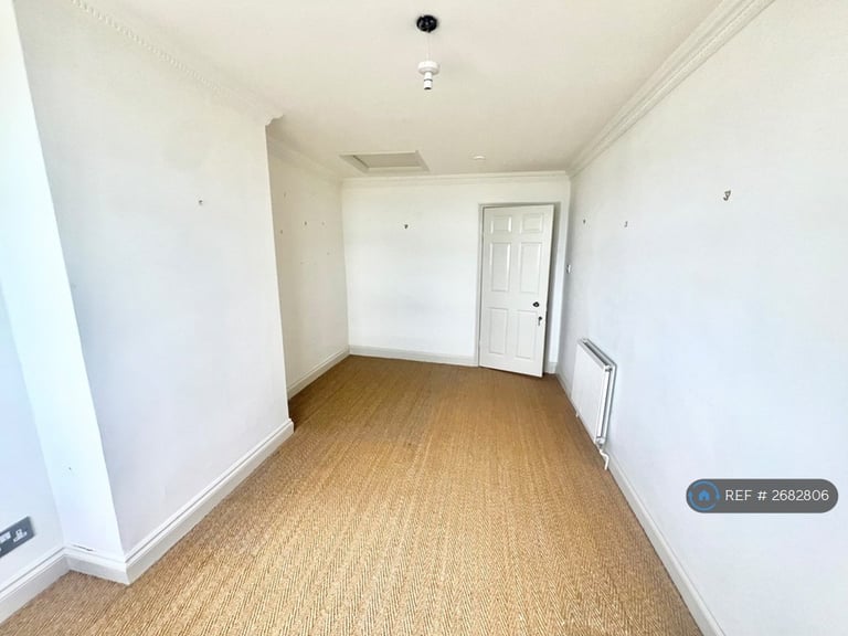 3 bedroom flat in Brunswick Terrace, Hove, BN3 (3 bed) (#2682806)