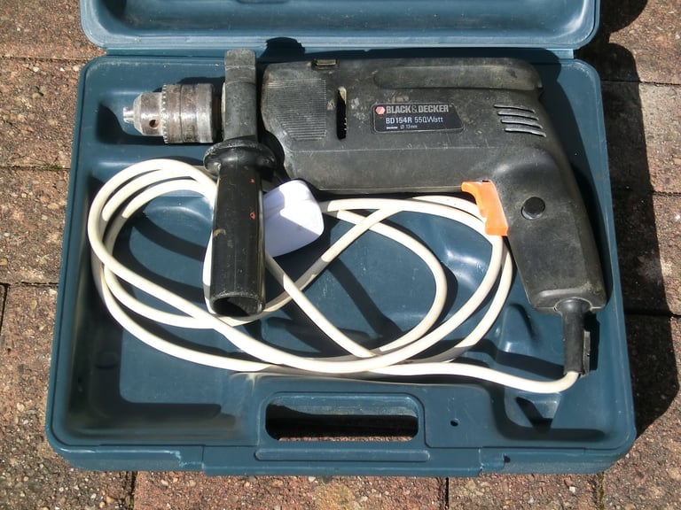 BLACK & DECKER BD 154R 550W HAMMER DRILL WITH CARRY CASE