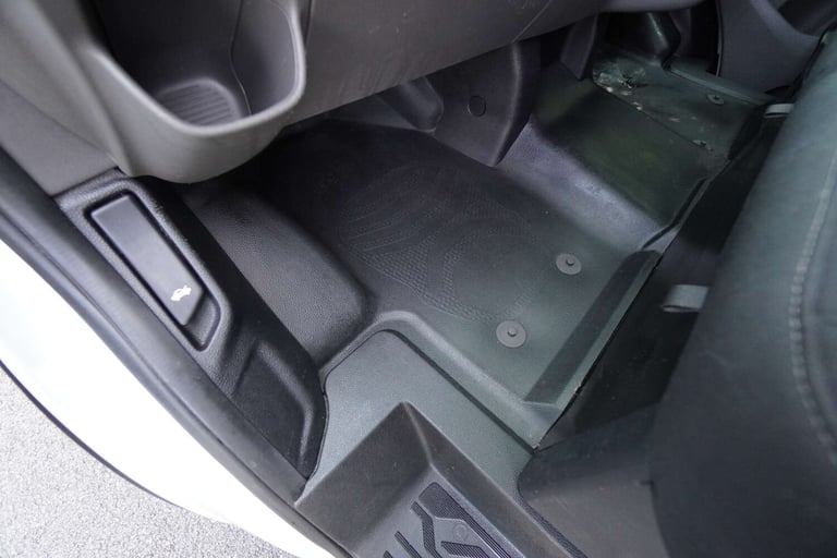 2020 Ford Transit Custom 2.0 Transit Custom 320 Trend EcoBlue + LWB + Twin Slider + High Spec Pan...