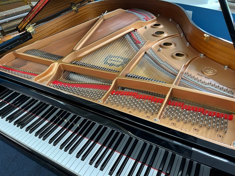 Yamaha Baby Grand GC1 Free Local Delivery Sevenoaks Kent 