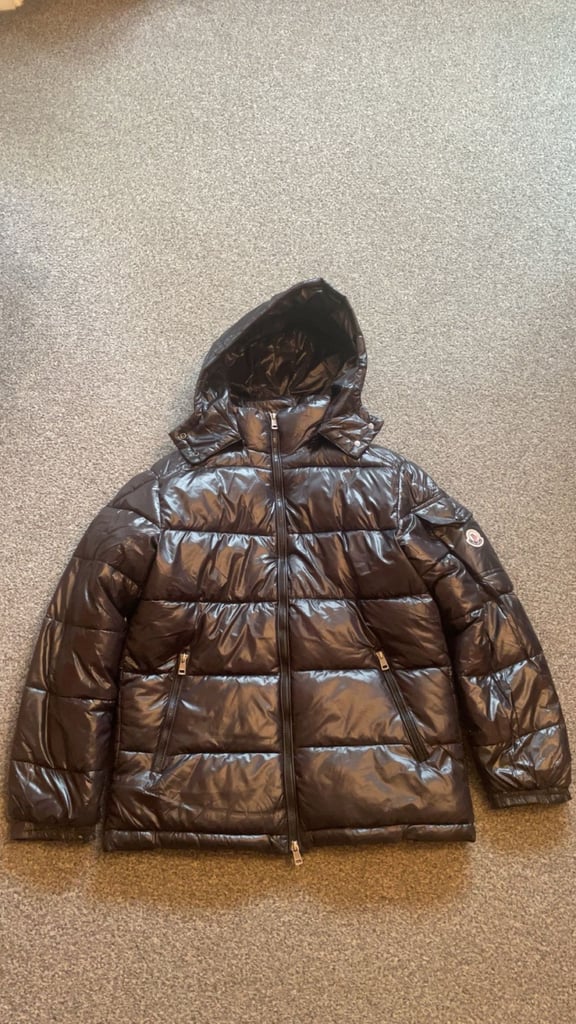 Moncler Maya Puffer Jacket - Medium 