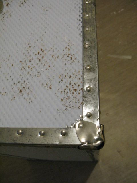 Chest . Size : H=40cm , W=40cm , L=80cm