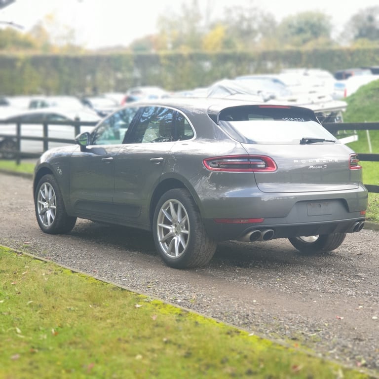 PORSCHE MACAN S (2015) 3.0 TD V6 S SUV 5dr Diesel PDK 4WD Euro 6 260P/S STUNNING