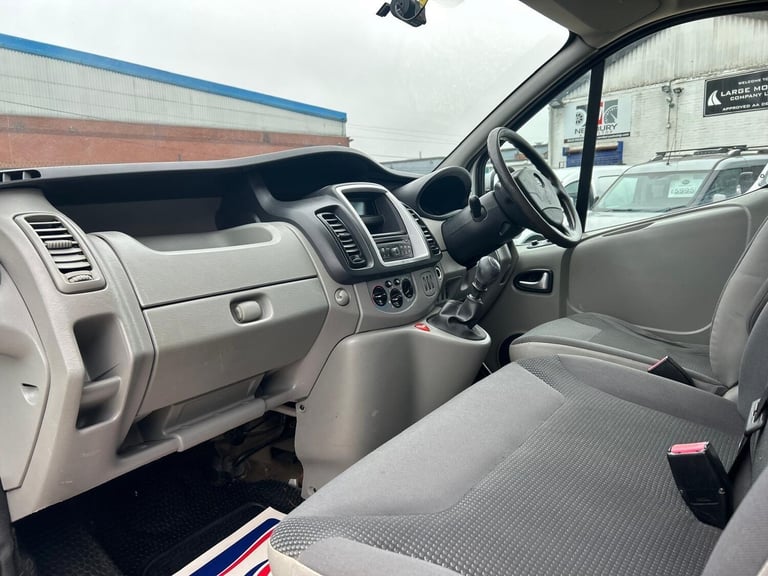 2013 Vauxhall Vivaro 2.0 2900 CDTi Sportive FWD L3 4dr PANEL VAN Diesel Manual