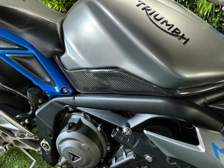 Triumph Street Triple free delivery 