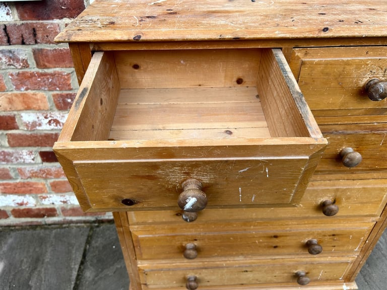 Large Solid Pine Chest of Drawers for Upcycling Project / Painting - Good Condition 