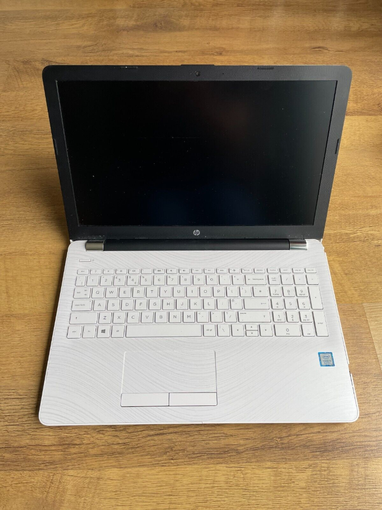 hp laptop 15.6 pre owned - For Parts as Laptop Doesn't Power Up