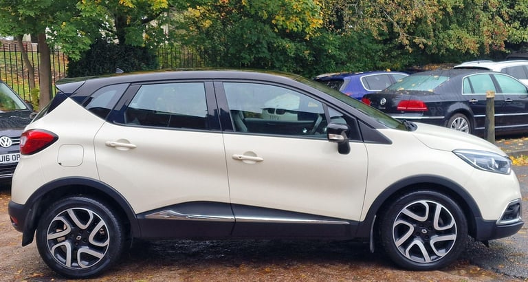 2014 Renault Captur 1.5 dCi Dynamique MediaNav EDC Euro 5 5dr HATCHBACK Diesel Automatic