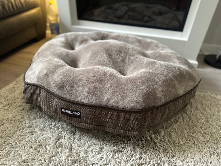 Dog bed 