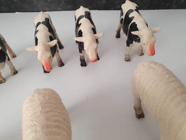 Toy Farm animals bundle 6 x sheep 9 x cows