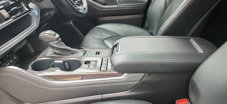 2021 Toyota Highlander 2.5 VVT-h Excel CVT 4WD Euro 6 (s/s) 5dr ESTATE Petrol/Electric Hybrid Aut...