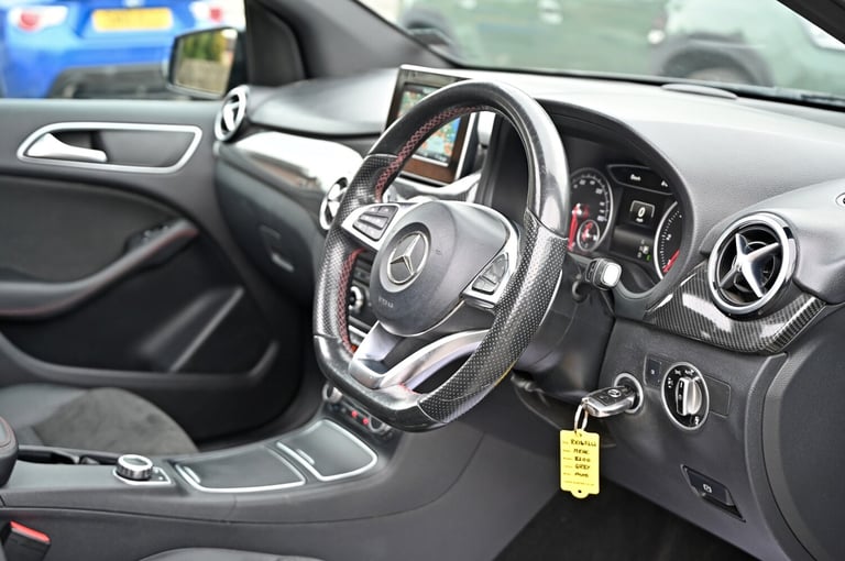 MERCEDES-BENZ B200 AMG LINE [PREMIUM] 2.1 CDI DIESEL AUTO 5DR MPV 2016 [16] GREY