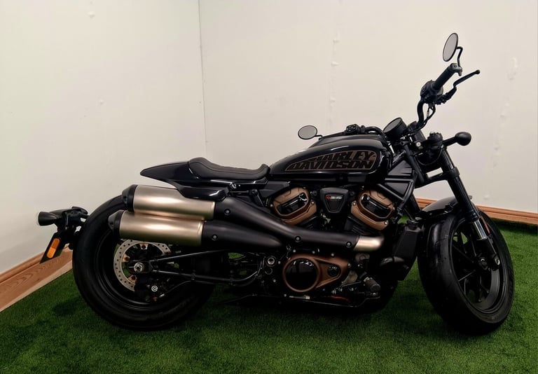 image for 2022 Harley-Davidson SPORTSTER S RH1250S Vivid Black (22MY)  Petrol Manual