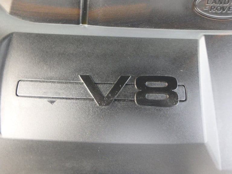 2011 Land Rover Discovery 4  5.0 V8 Petrol Automatic ... 7 Seater 4x4 Petrol Automatic