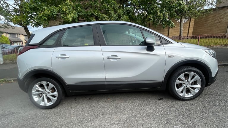 image for [QUICK SALE PRICE] Vauxhall CROSSLAND X, 2019. FULL YEAR MOT