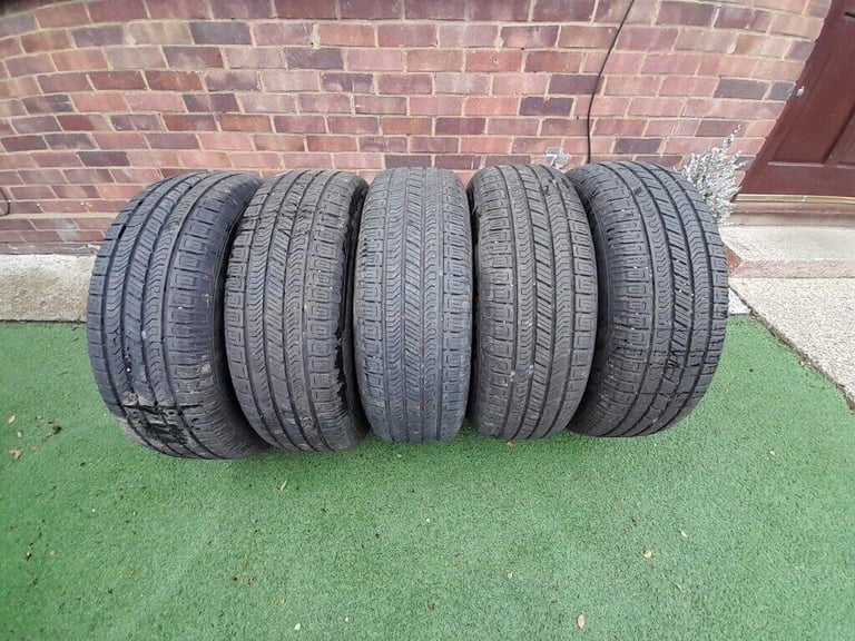Set of 5 Continental Cross Contact RX M+S 255 65 19 Tyres with 8mm Tread in West London Area