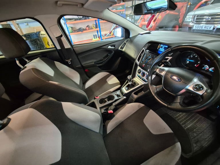 Ford, FOCUS, Hatchback, 2013, Manual, 1560 (cc), 5 doors