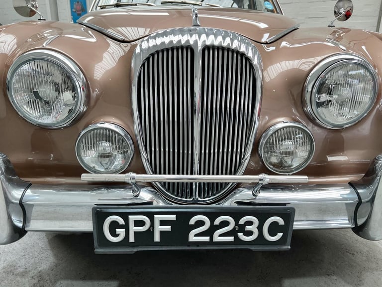 1965 Daimler V8 Petrol Automatic
