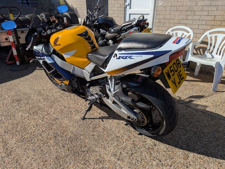 Honda, CBR, 2000, 929 (cc)
