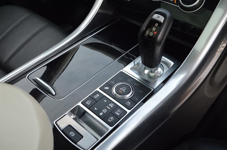 2017 Land Rover Range Rover Sport 3.0 SD V6 HSE Dynamic SUV 5dr Diesel Auto 4WD Euro 6 (s/s) (306...