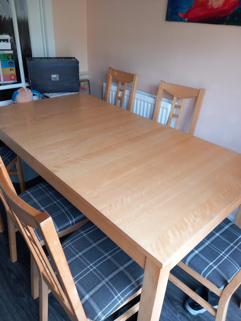 Dining table 