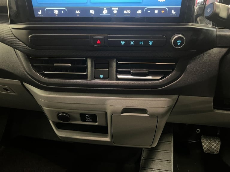 2024 Ford Transit Custom 2.0 300 EcoBlue Limited Auto L2 H1 Euro 6 (s/s) 5dr Panel Van Diesel Aut...