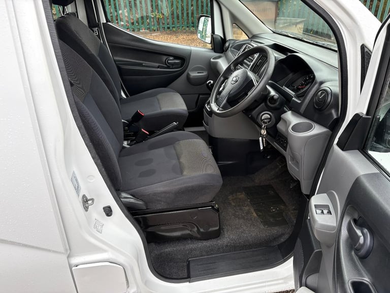 2018 68 Nissan NV200 1.5DCI Acenta 5 seat crew van only 64434 miles NO VAT