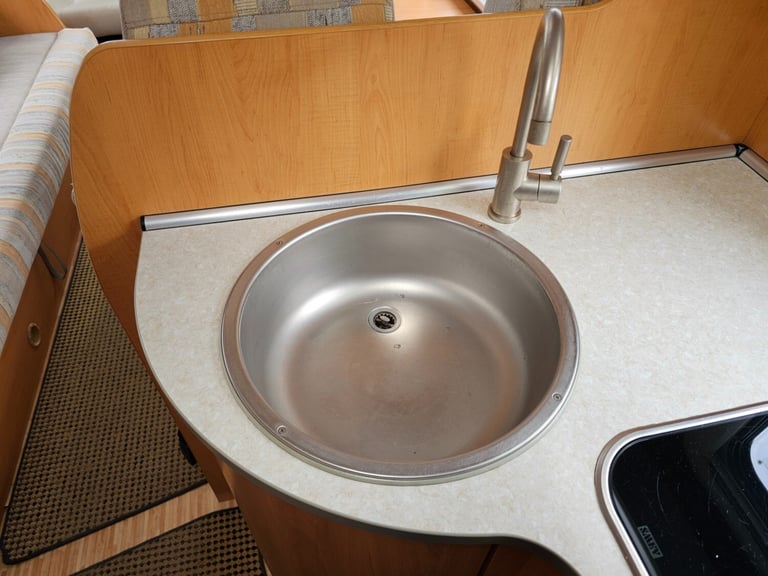 Hymer B544 A-Class Left Hand Drive 4 Berth Motorhome *Gas Low System*