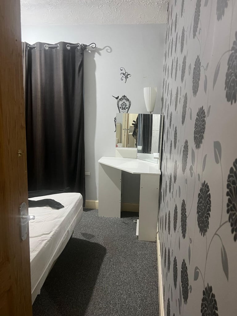 Private room for rent