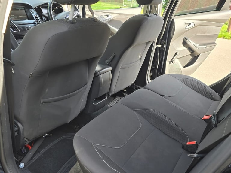 2016 Ford Focus 1.0 Manual Zetec EcoBoost 61000 Miles. NAV . PX OK. Petrol 5dr hatchback. HATCHBA...
