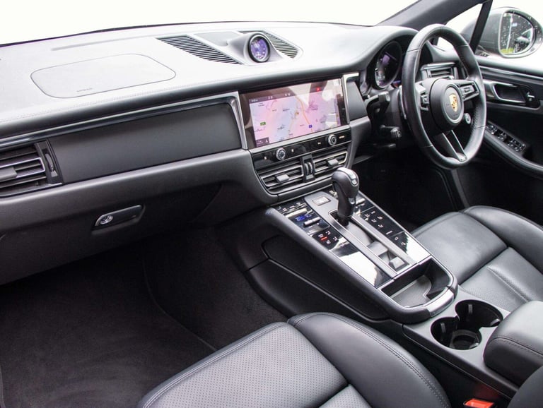 2023 Porsche Macan T 5dr PDK ESTATE PETROL Automatic