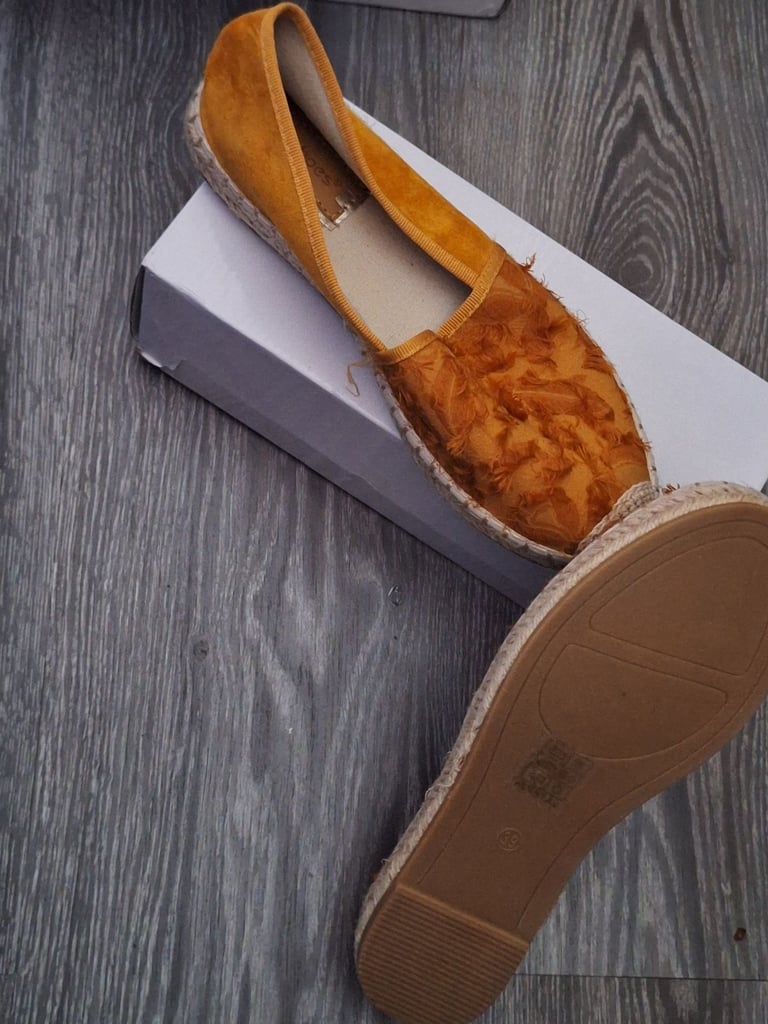 image for Espadrilles for sale